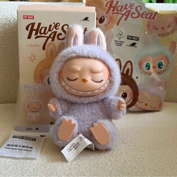 AUTHENTIC LABUBU ZIZI THE MONSTERS - Have a Seat Vinyl Plush Blind Box NWT